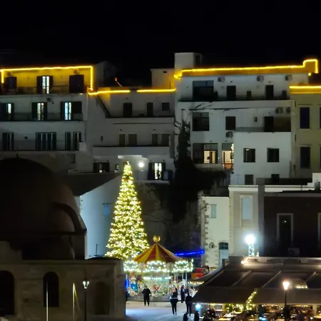 Evrima High End ヴィラ ハニア